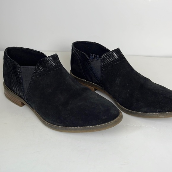 Clarks Shoes - Clarks Camzin Mix Suede Booties Black Size 9